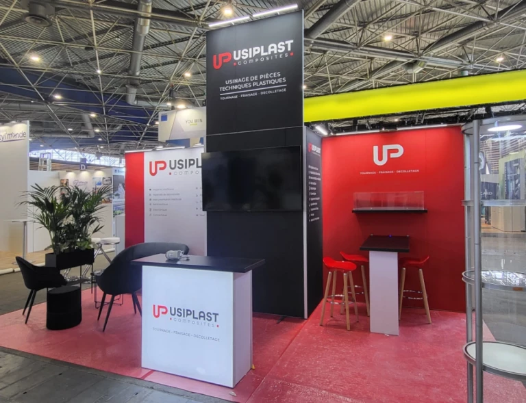 Installation stand modulaire Paris avec rehausse éclairée