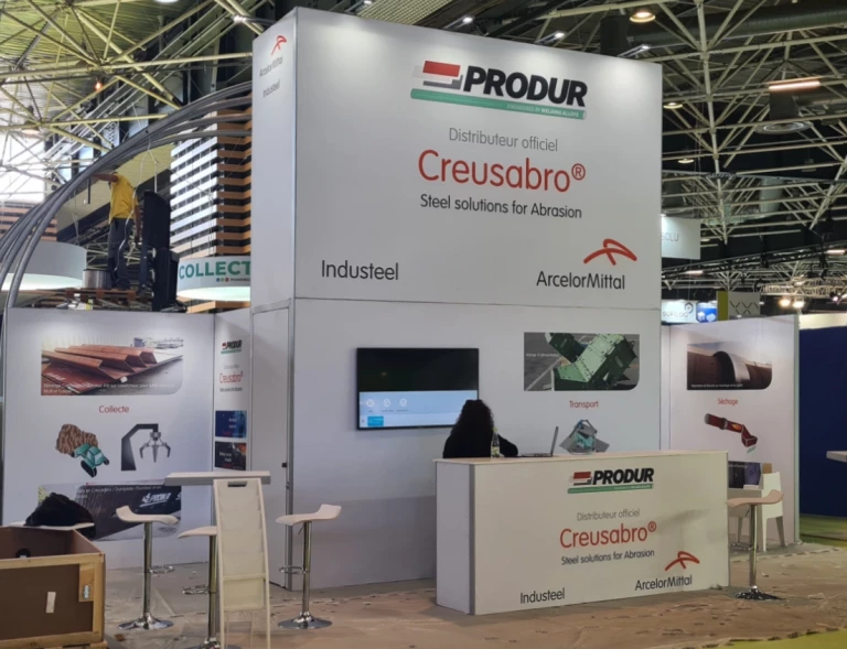 Stand modulaire personnalisé en be Matrix