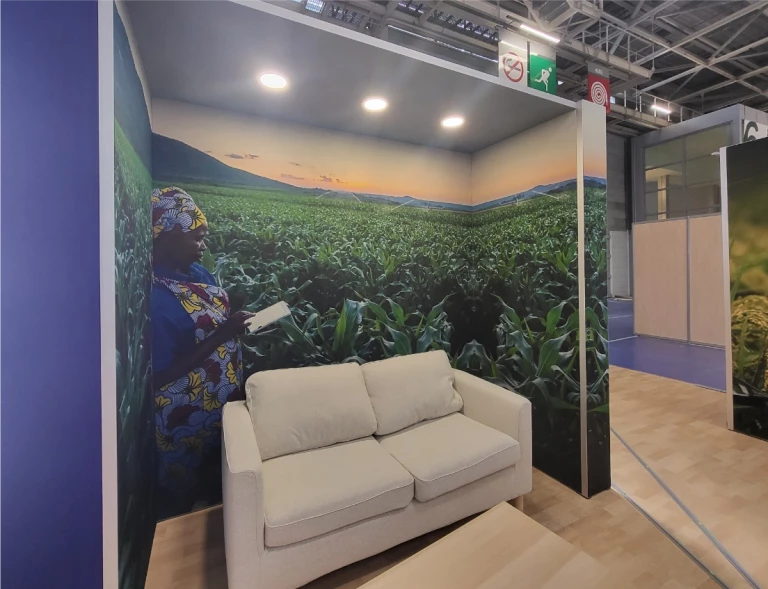 Stand tompe l'oeil, espace détente, plancher technique