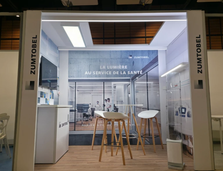 Stand modulaire personnalisé 6m²