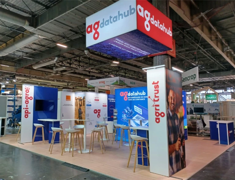 Stand modulaire solution Duo avec mobilier