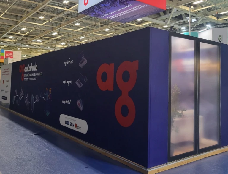 Stand Alpexpo avec plancher technique